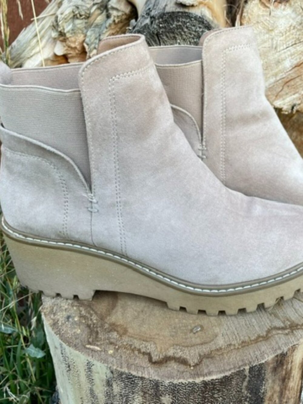 Dolce Vita Rielle Suede Boots Booties Size 9 Womens